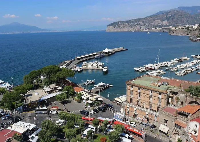 Happy Flat Free Parking Sorrento